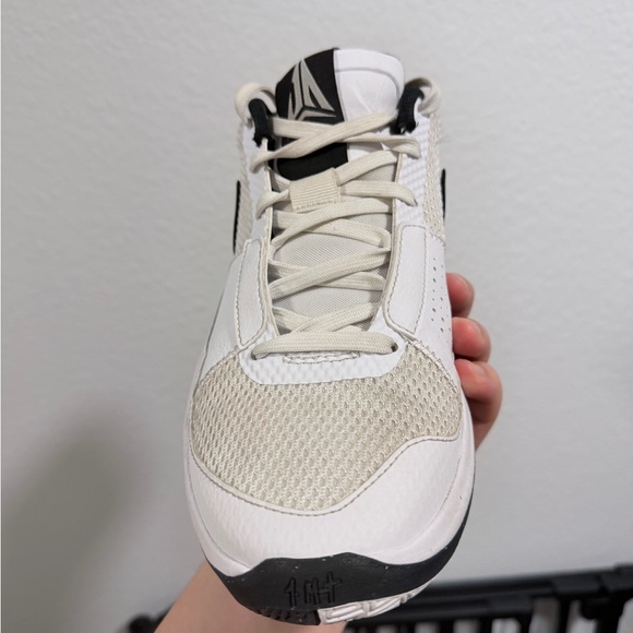 Nike White and Black ja morant - Picture 2 of 9